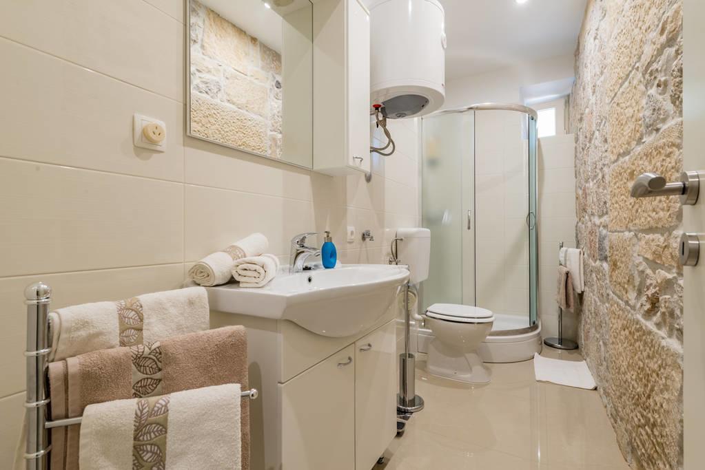 Mila Apartment Sinj Eksteriør bilde